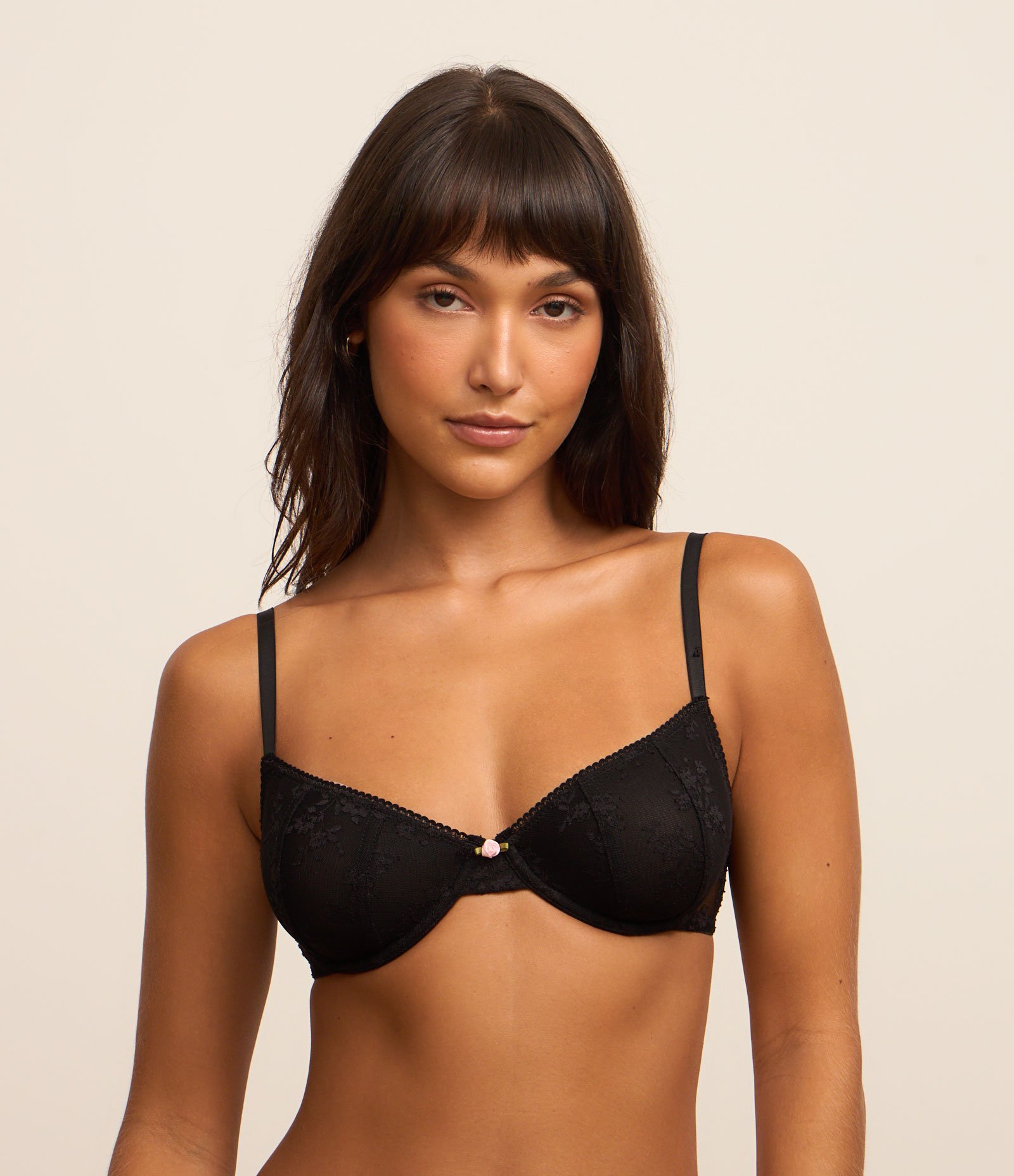 Sutiã sem Bojo e com Aro em Laise Floral Preto 1