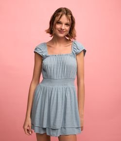 Macaquinho Texturizado em Viscose com Lastex e Babados