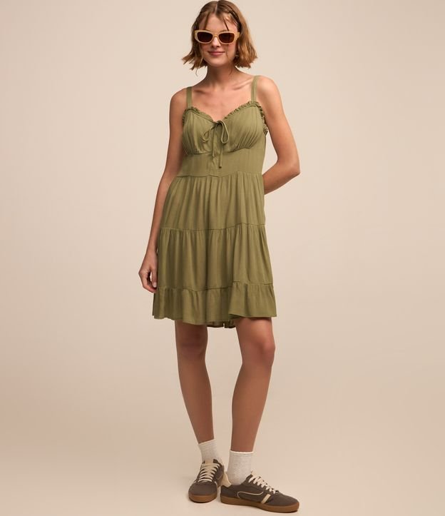Vestido Curto em Viscose com Alças Largas e Amarração no Busto