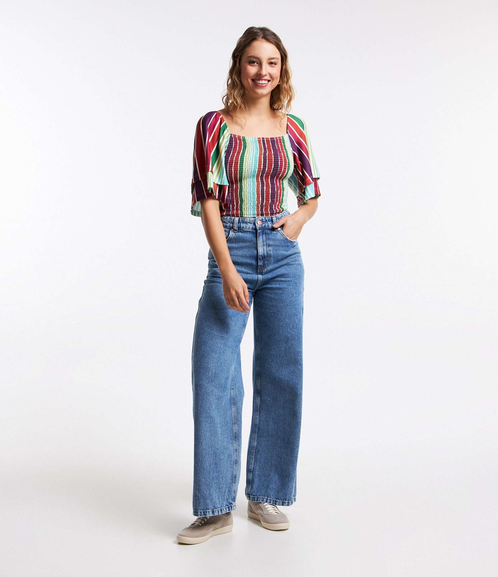 Blusa Curta em Lastex com Manga Godê e Estampa Listras Multicores 2