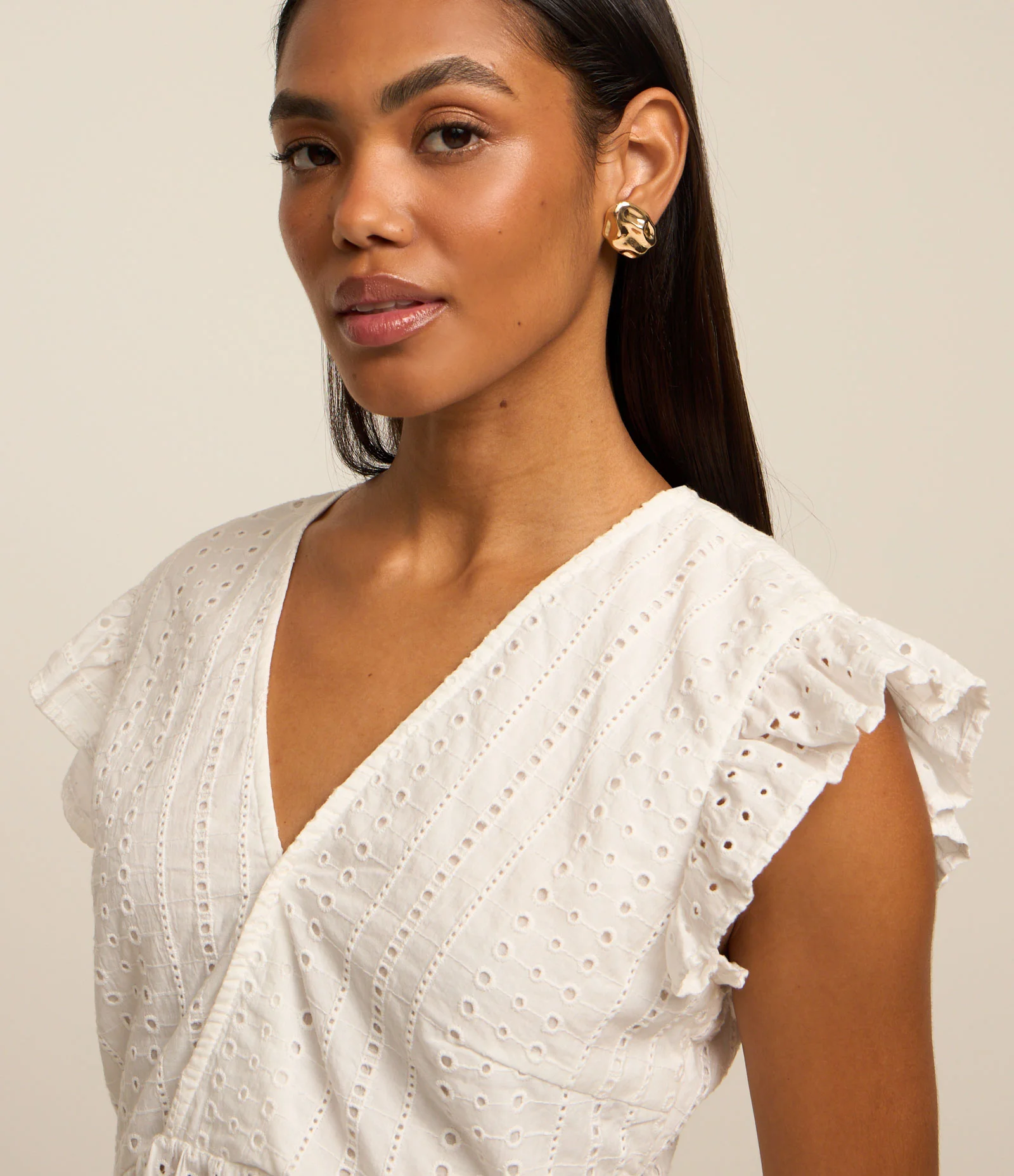 Blusa Sem Manga em Laise com Babado na Cava Branco 1