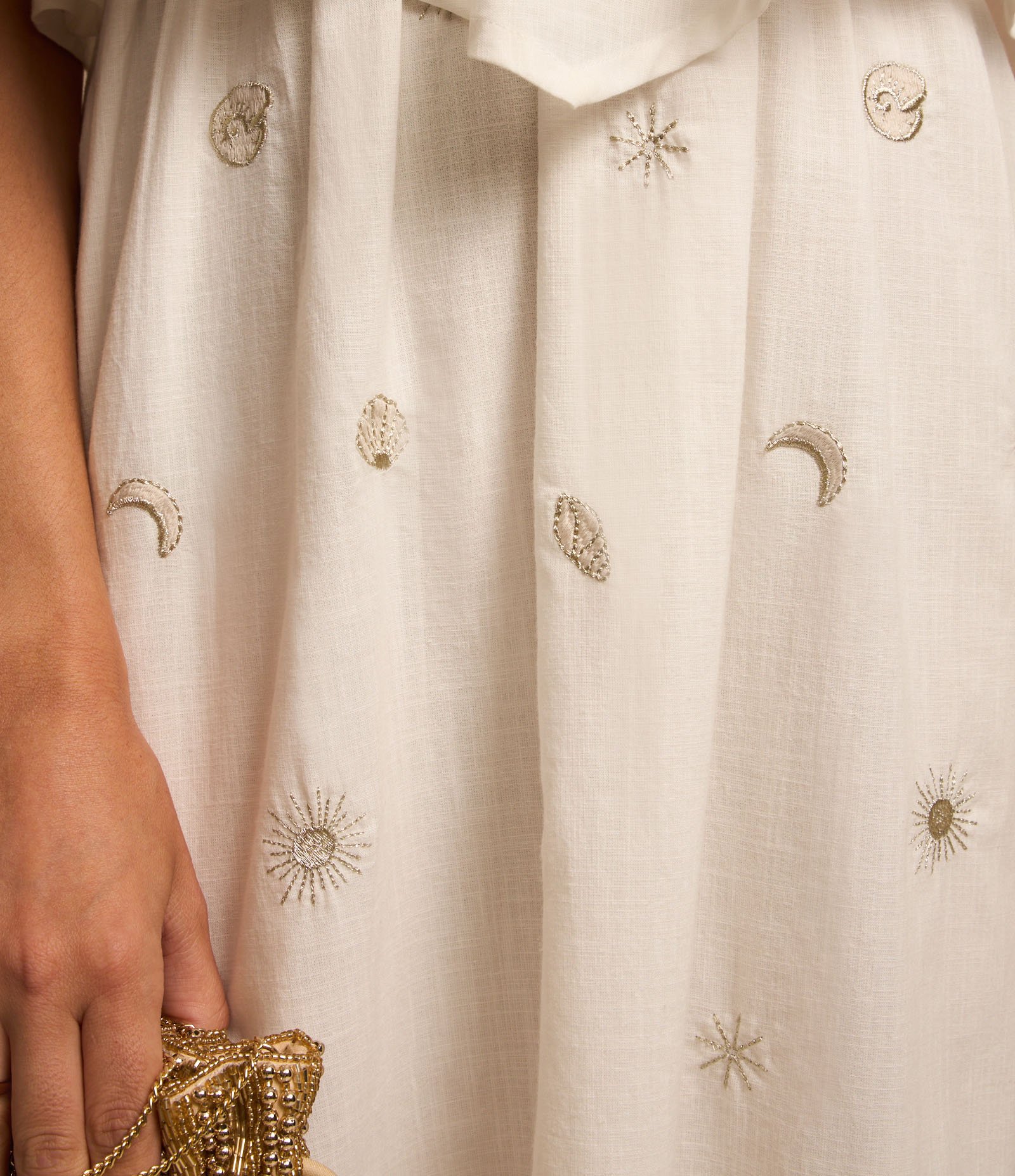 Vestido Evasê Tomara Que Caia em Voil com Bordados em Foil Branco 5