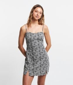 Vestido Curto de Alça em Sarja com Girafas Estampadas