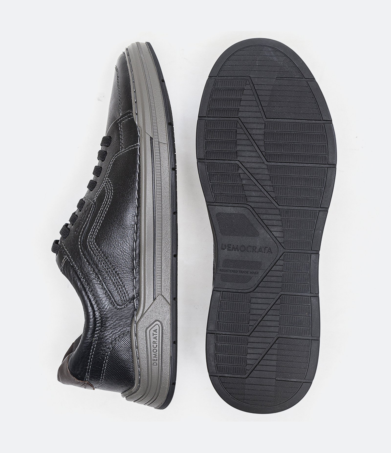 Tênis em Couro com Fechamento de Cadarço e Recortes Democrata Preto 3