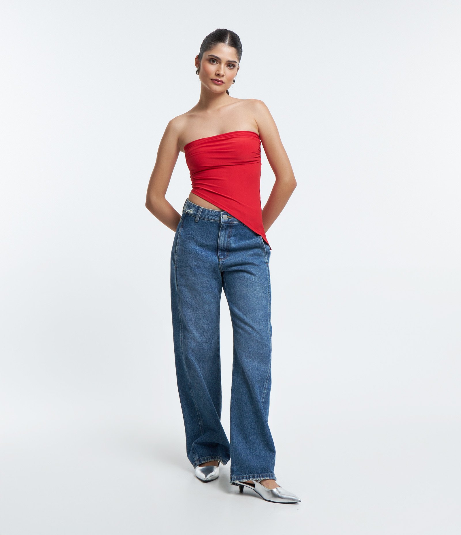 Blusa em Meia Malha Tomara que Caia com Barra Assimétrica Vermelho 2