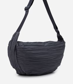 Bolsa Hobo Média com Alça Transversal Regulável