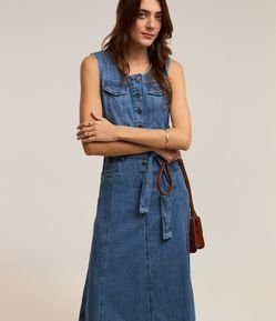 Vestido Midi Sem Manga em Jeans com Lapelas e Amarração
