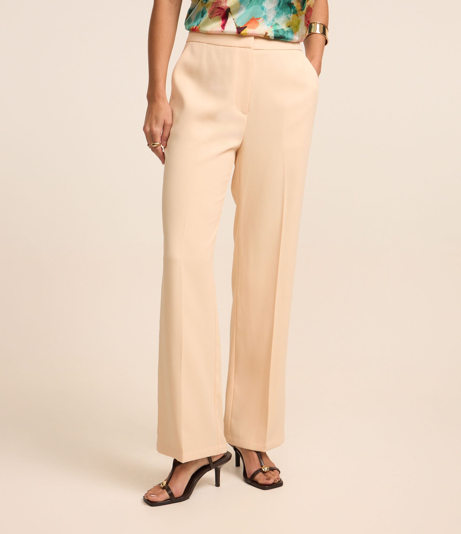 Calça Reta com Cós Alfaiatado Bege 3