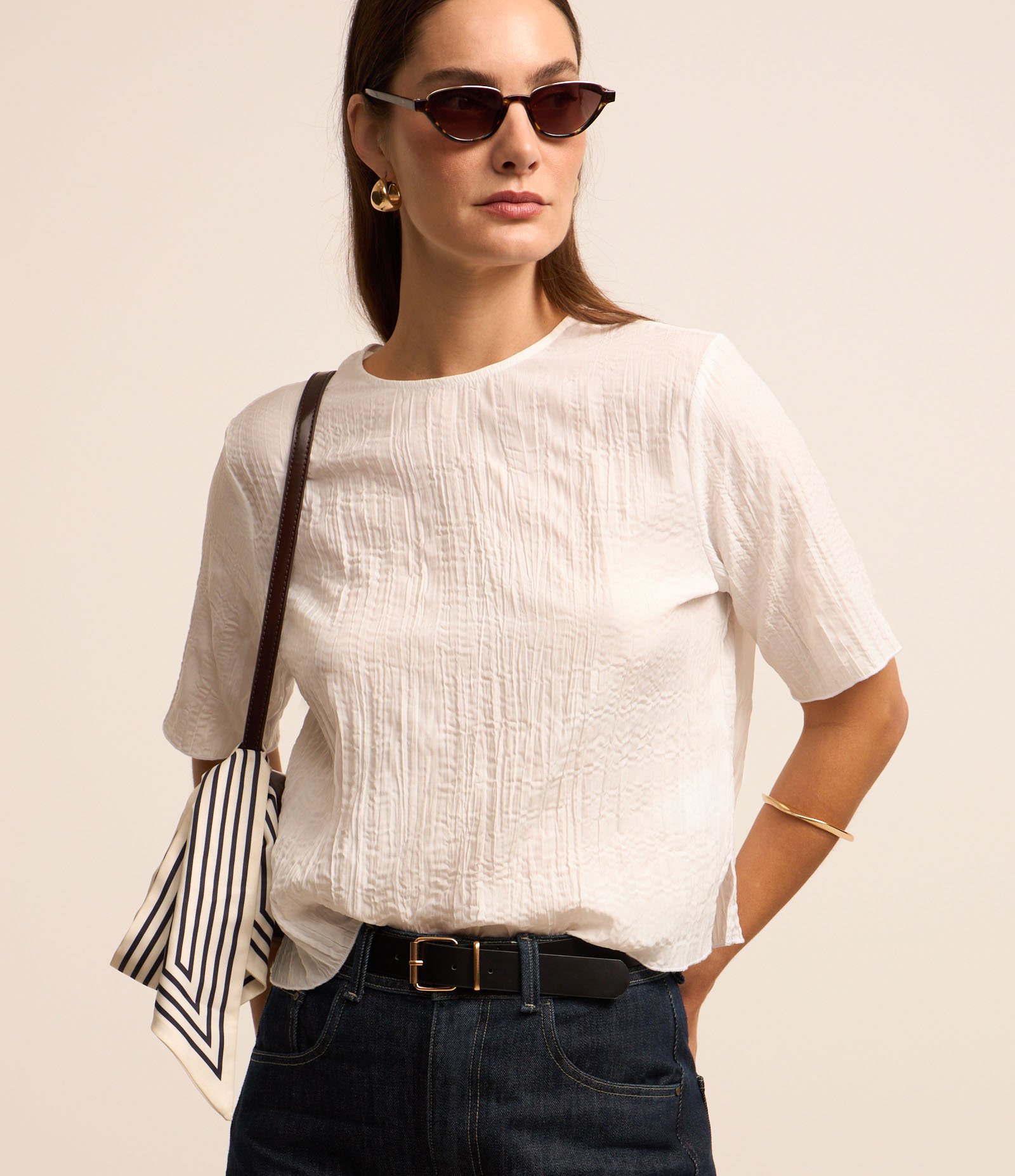 Blusa Acetinada com Efeito Airflow Branco Neve 1