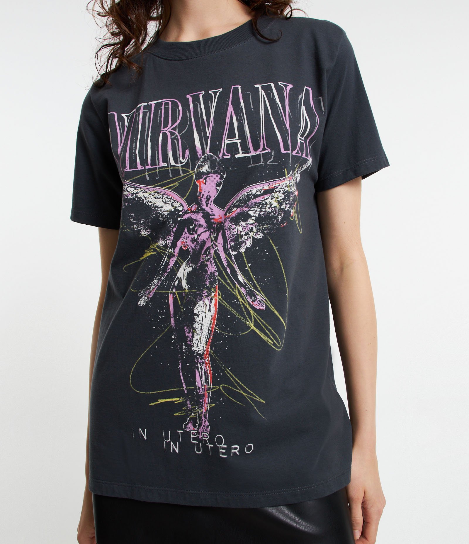 Camiseta Manga Curta com In Utero Nirvana Estampado Preto Estonado 5