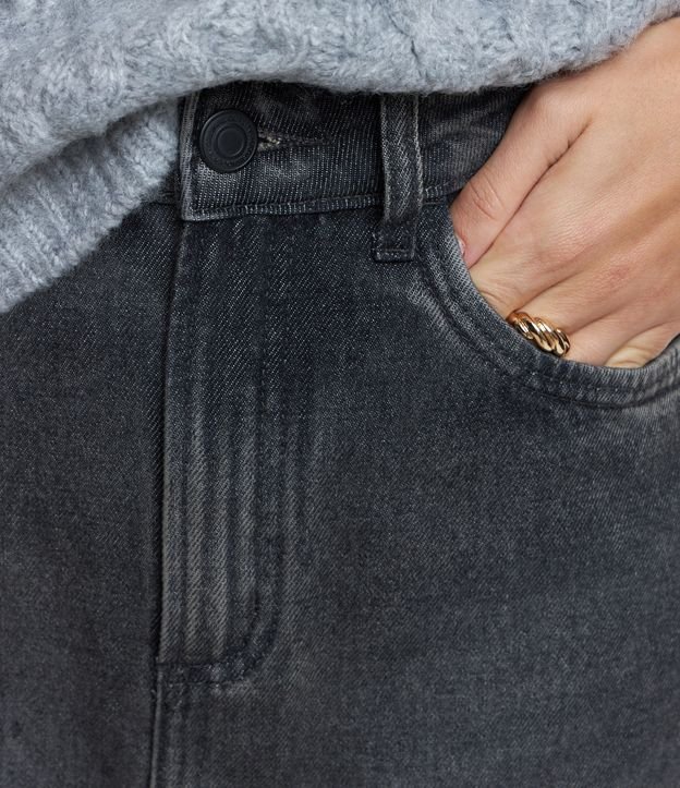 Saia Longa em Jeans com Cintura Alta e Fenda Frontal Preto Estonado 4