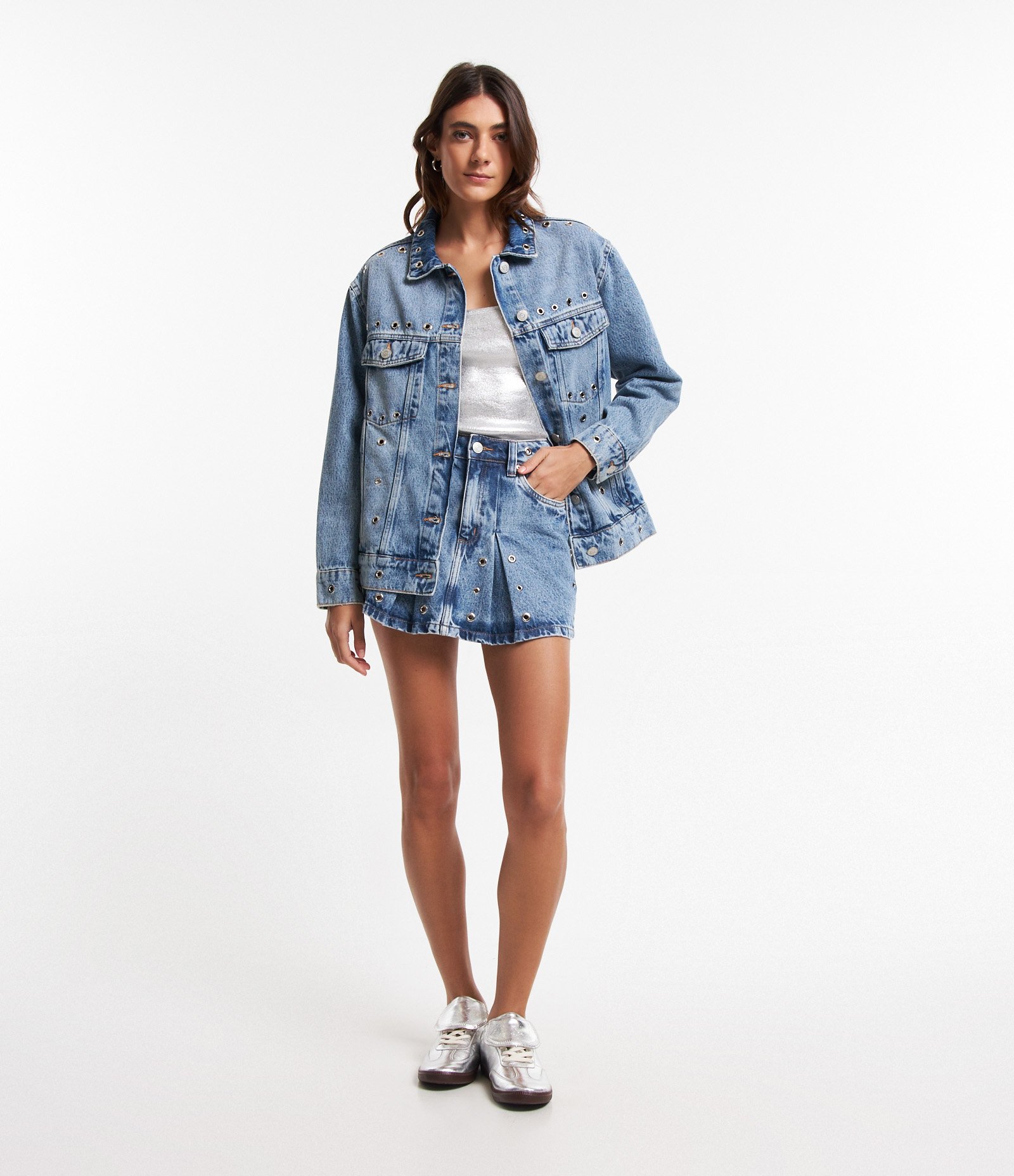 Saia Curta em Jeans com Pregas e Ilhoses Azul 1