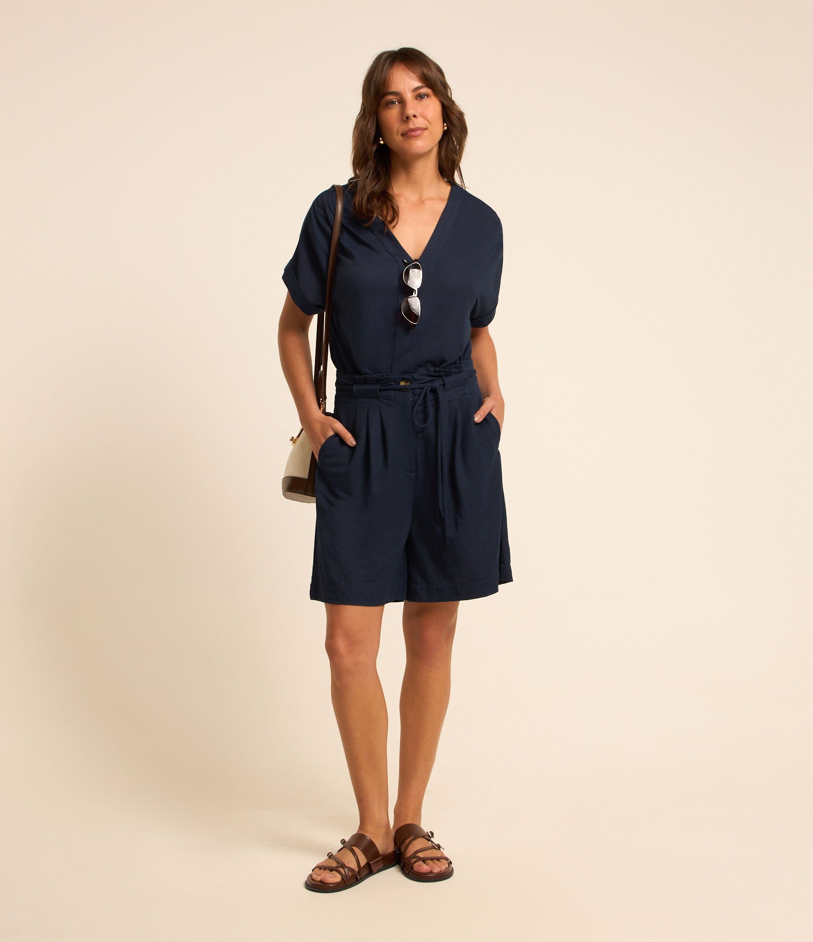 Short em Piquet com Amarração na Cintura Azul Marinho 1