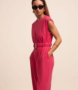 Macacão em Crepe com Fechamento em Zíper nas Costas e Cinto