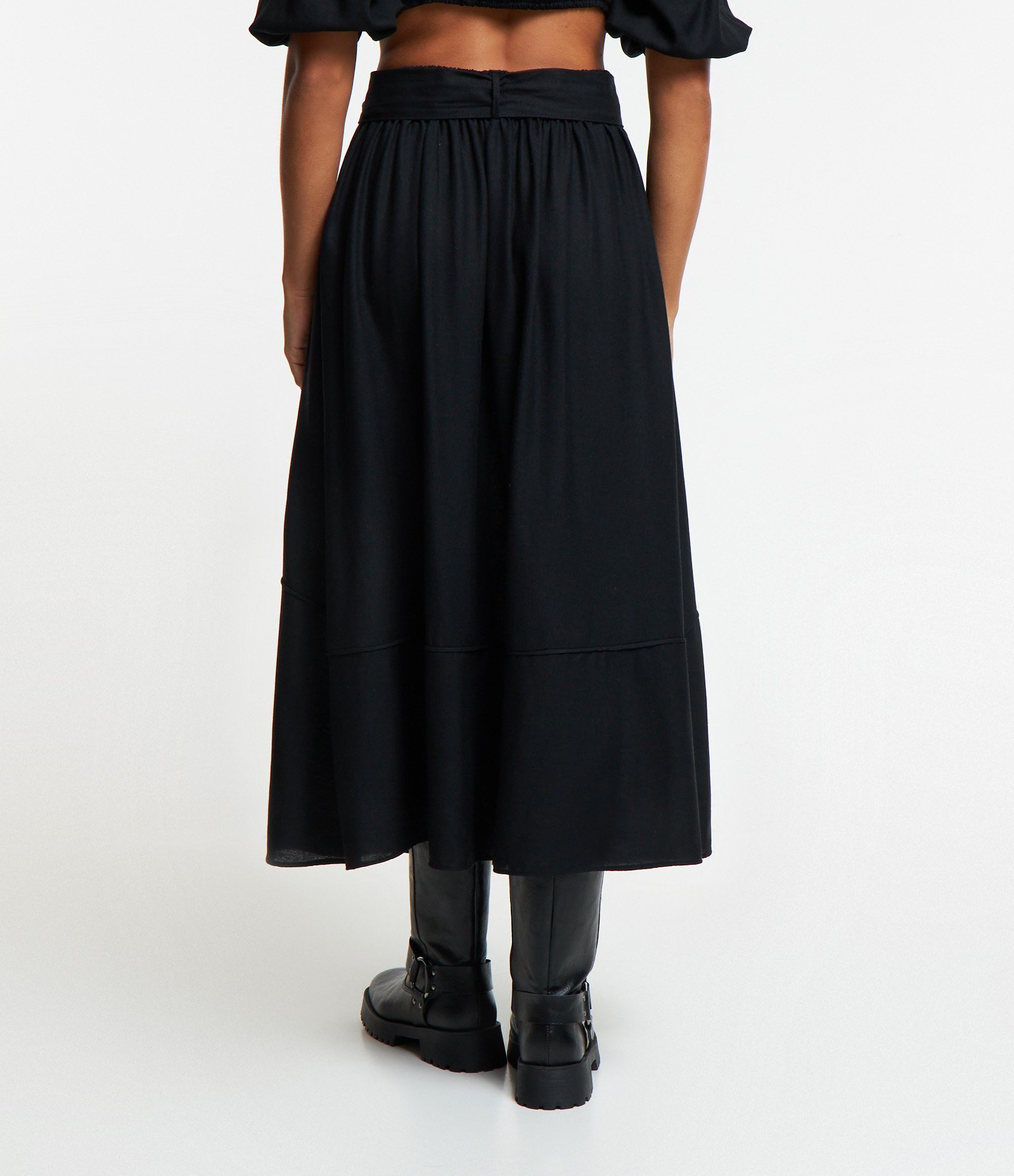 Saia New Midi em Viscose com Linho e Faixa na Cintura Preto 3