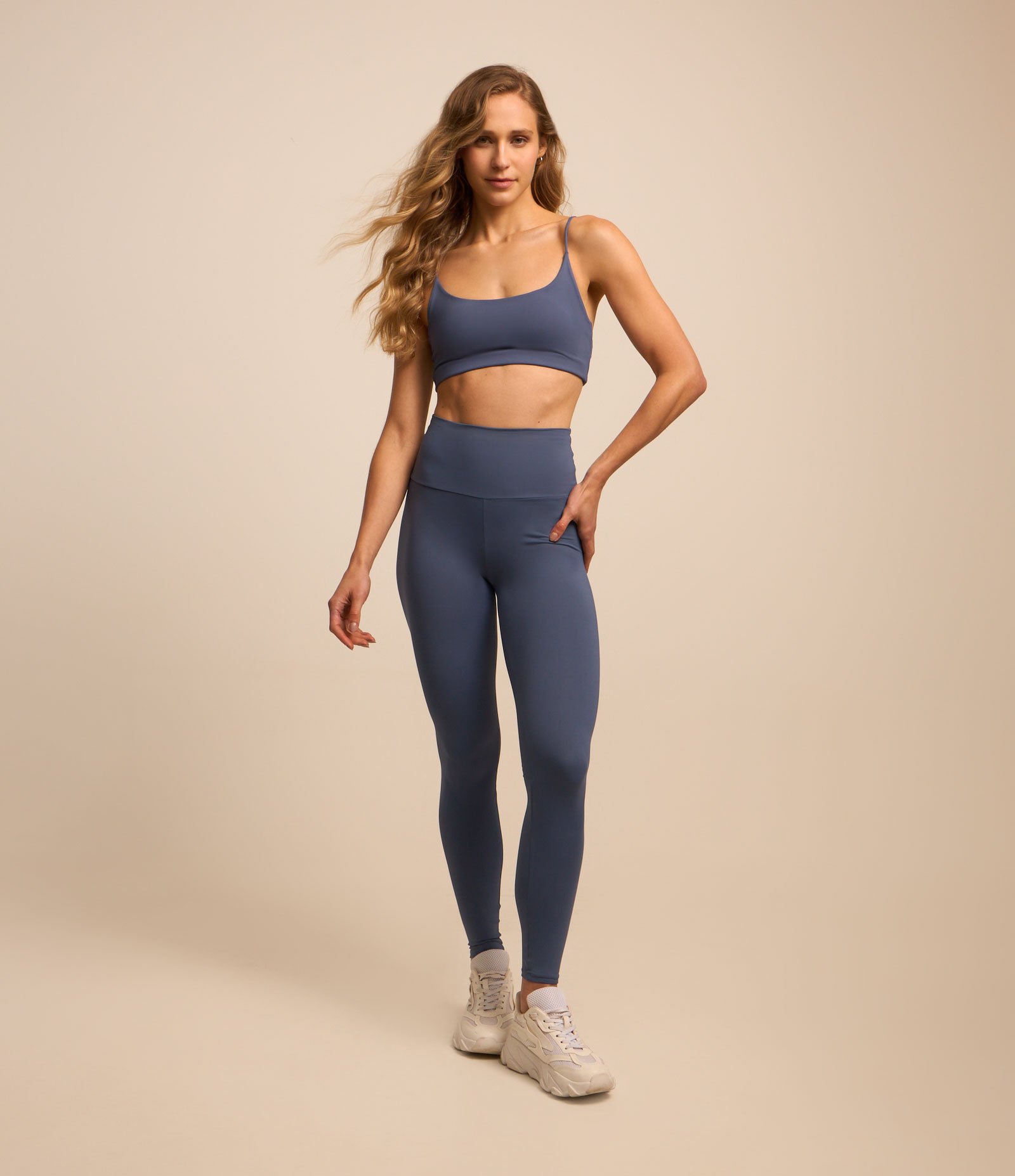Calça Legging Esportiva em Poliamida com Cós Alto Azul 1