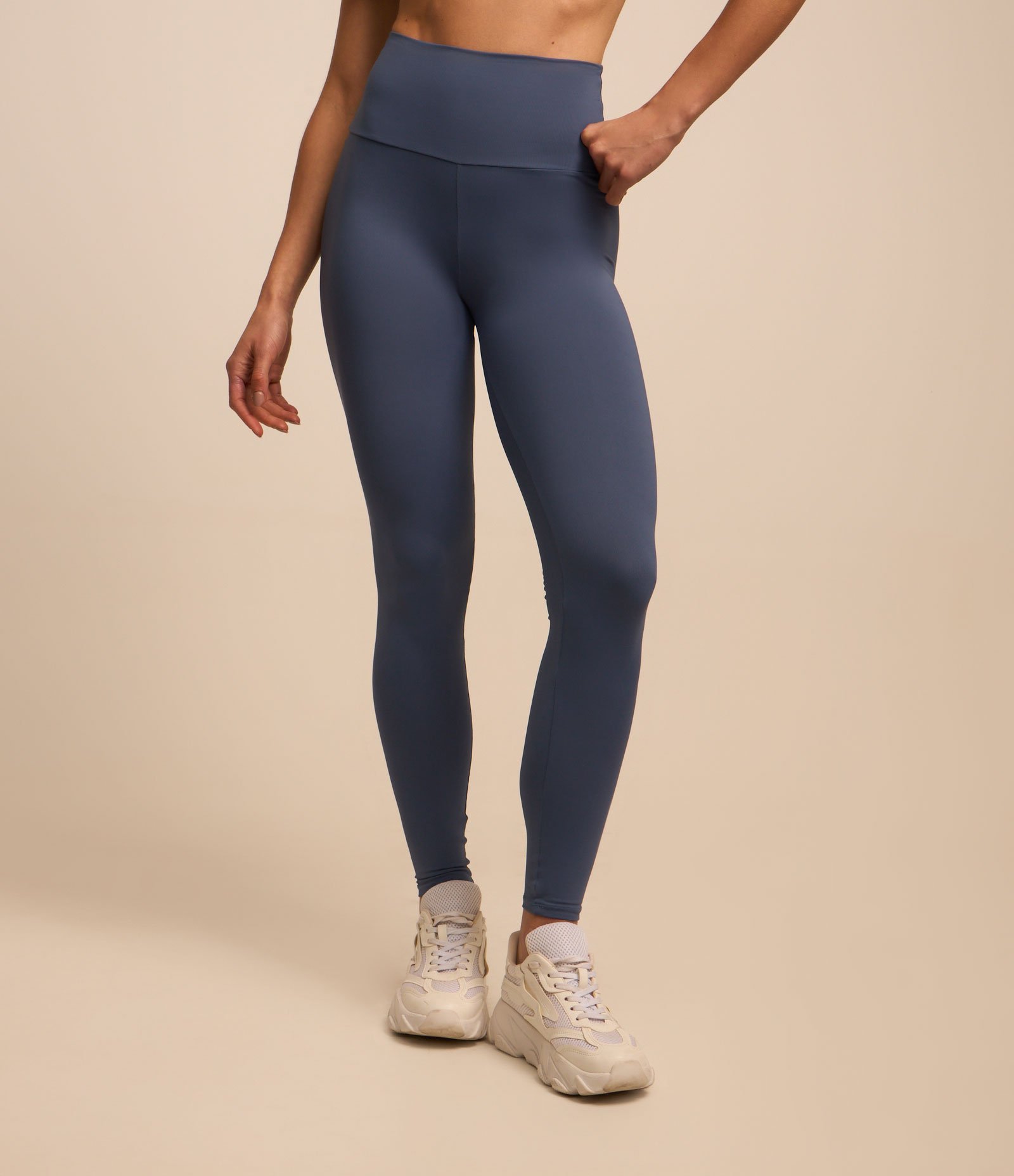 Calça Legging Esportiva em Poliamida com Cós Alto Azul 2