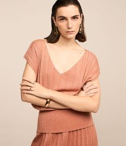 Blusa em Viscose Plissada com Fio Metalizado