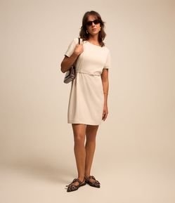 Vestido Curto em Crepe com Cinto Estreito