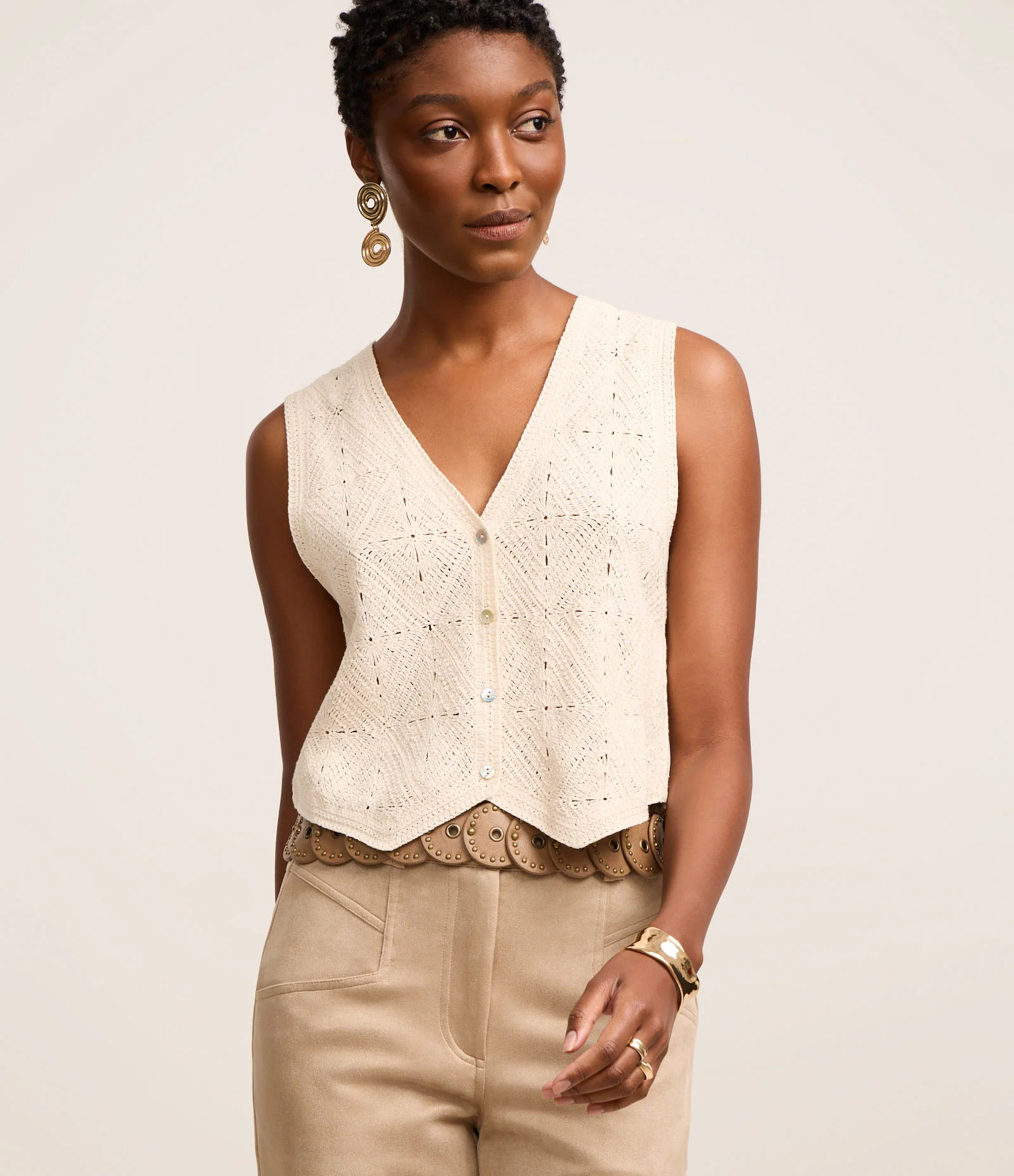 Colete em Tricô com Ponto Crochê e Botões Bege 1