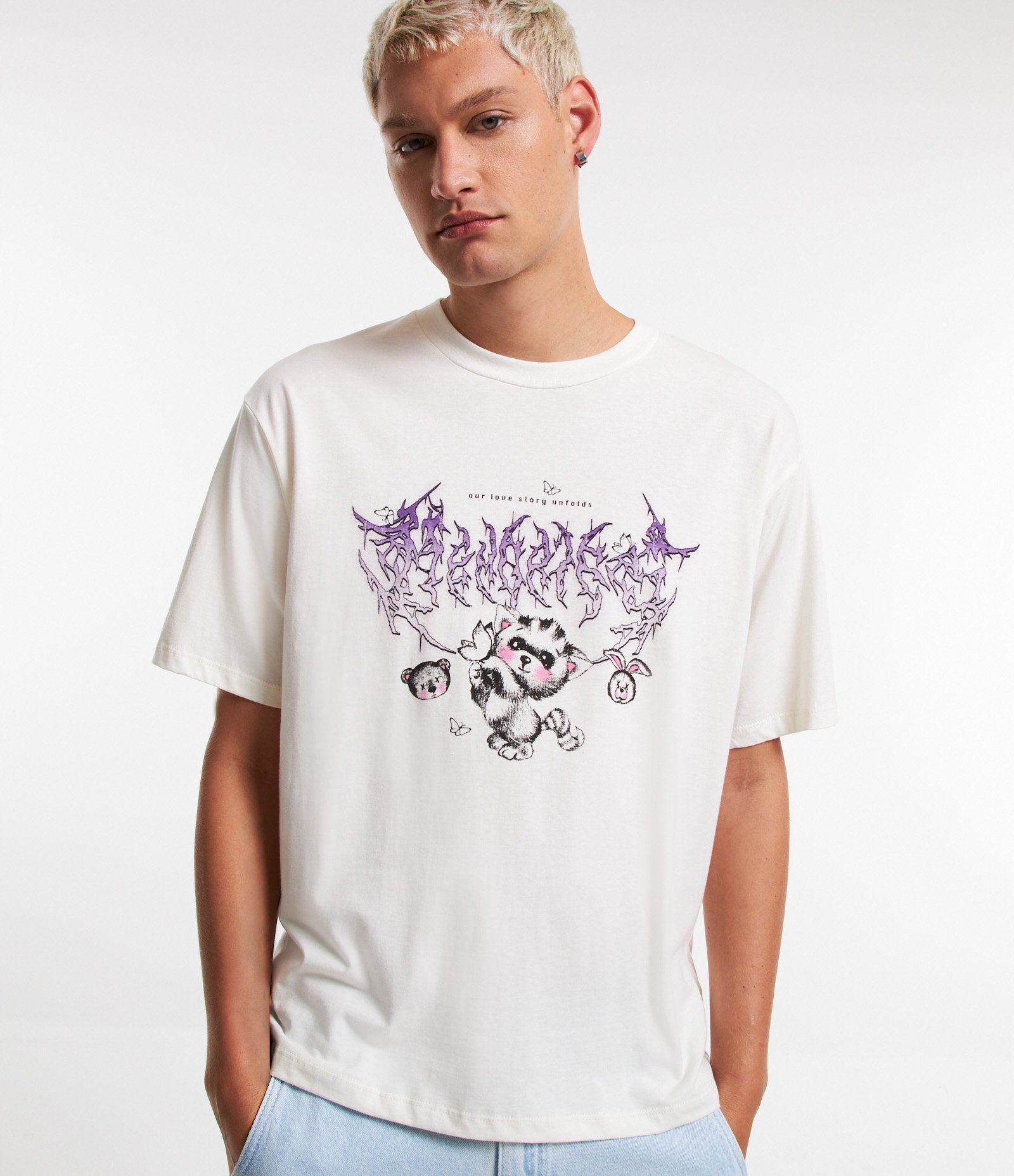 Camiseta Boxy em Algodão e Estampa Ursinho com Lettering Tribal Branco 1
