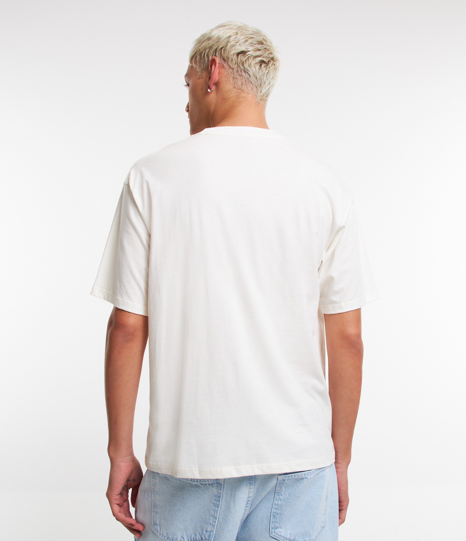 Camiseta Boxy em Algodão e Estampa Ursinho com Lettering Tribal Branco 3