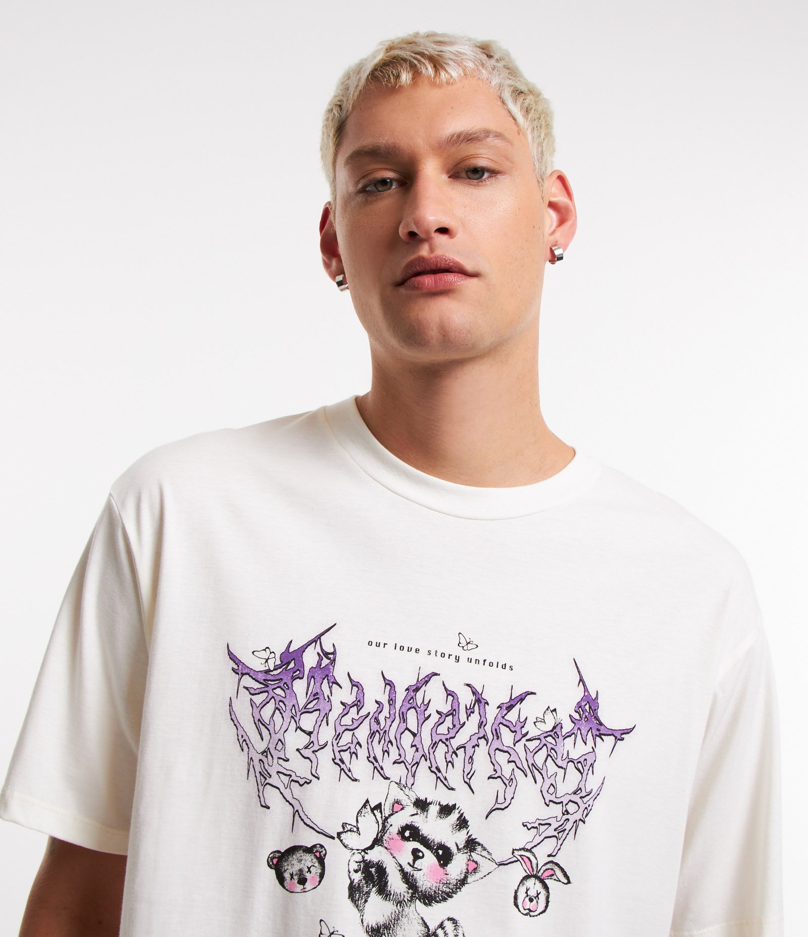 Camiseta Boxy em Algodão e Estampa Ursinho com Lettering Tribal Branco 4