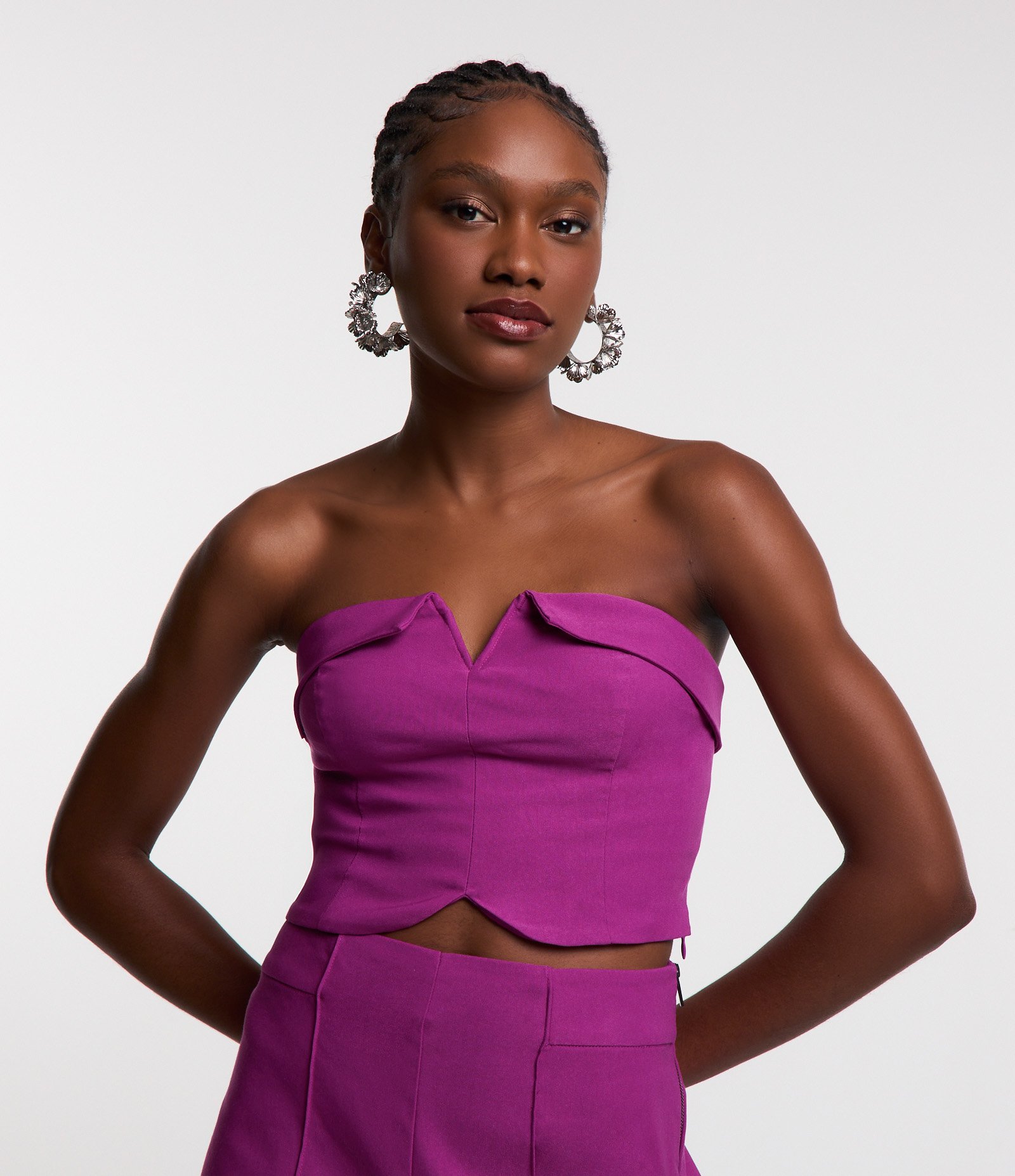 Blusa Cropped em Bengaline com Decote Viradinho Rosa 1