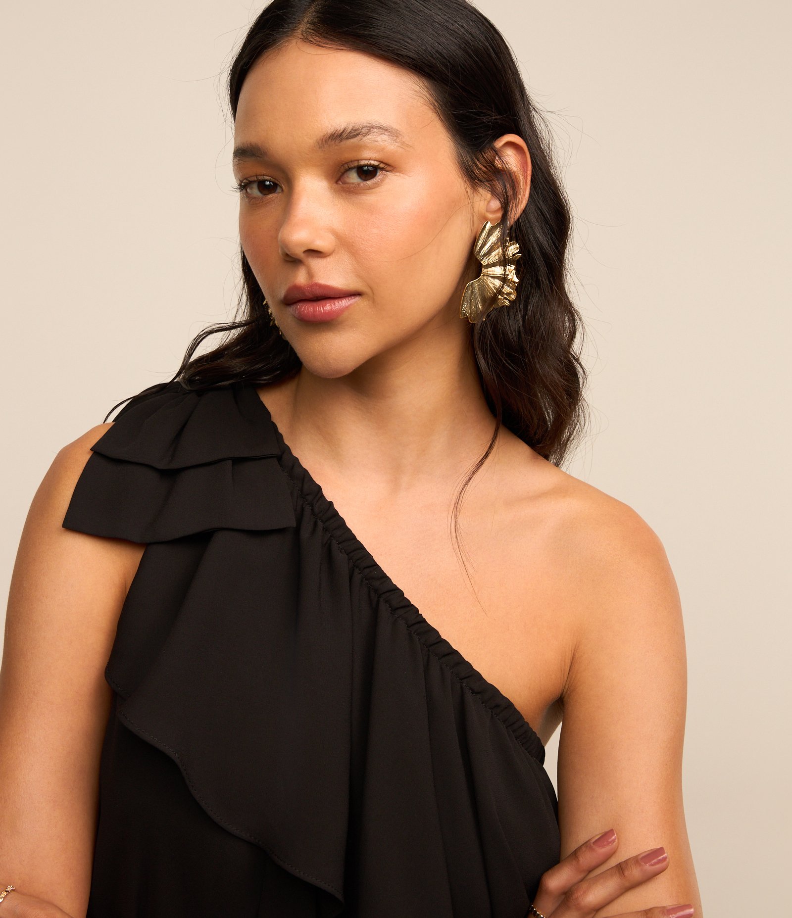 Vestido Ombro Só em Chiffon com Babados 2