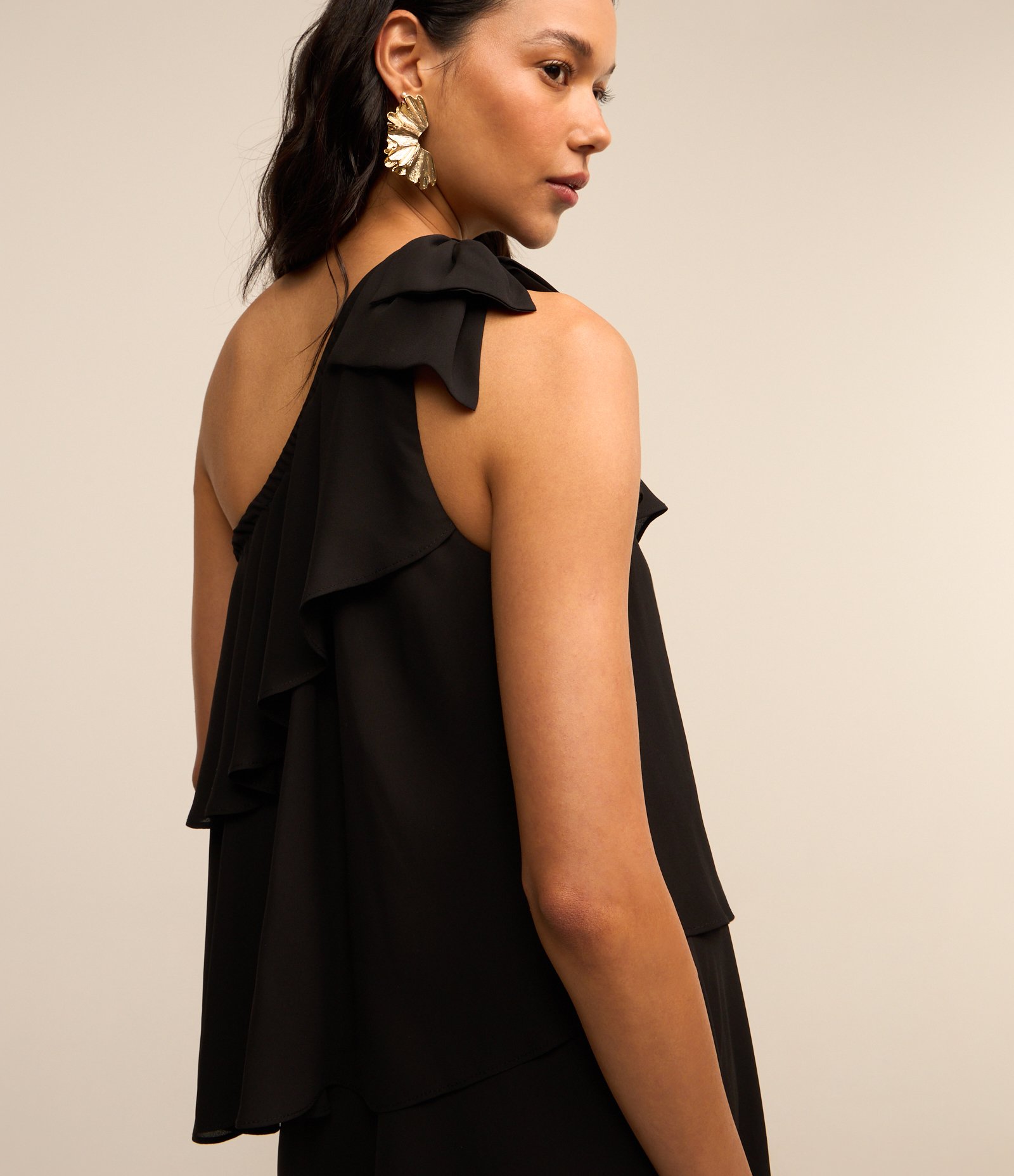 Vestido Ombro Só em Chiffon com Babados 6