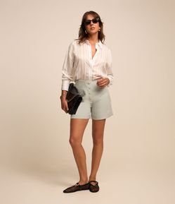 Short Alfaiatada com Botões Frontais