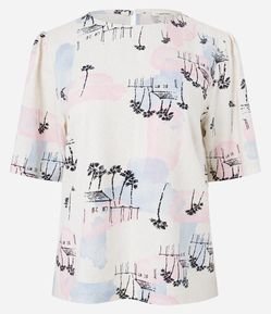 Blusa em Viscolinho com Estampa Paisagem