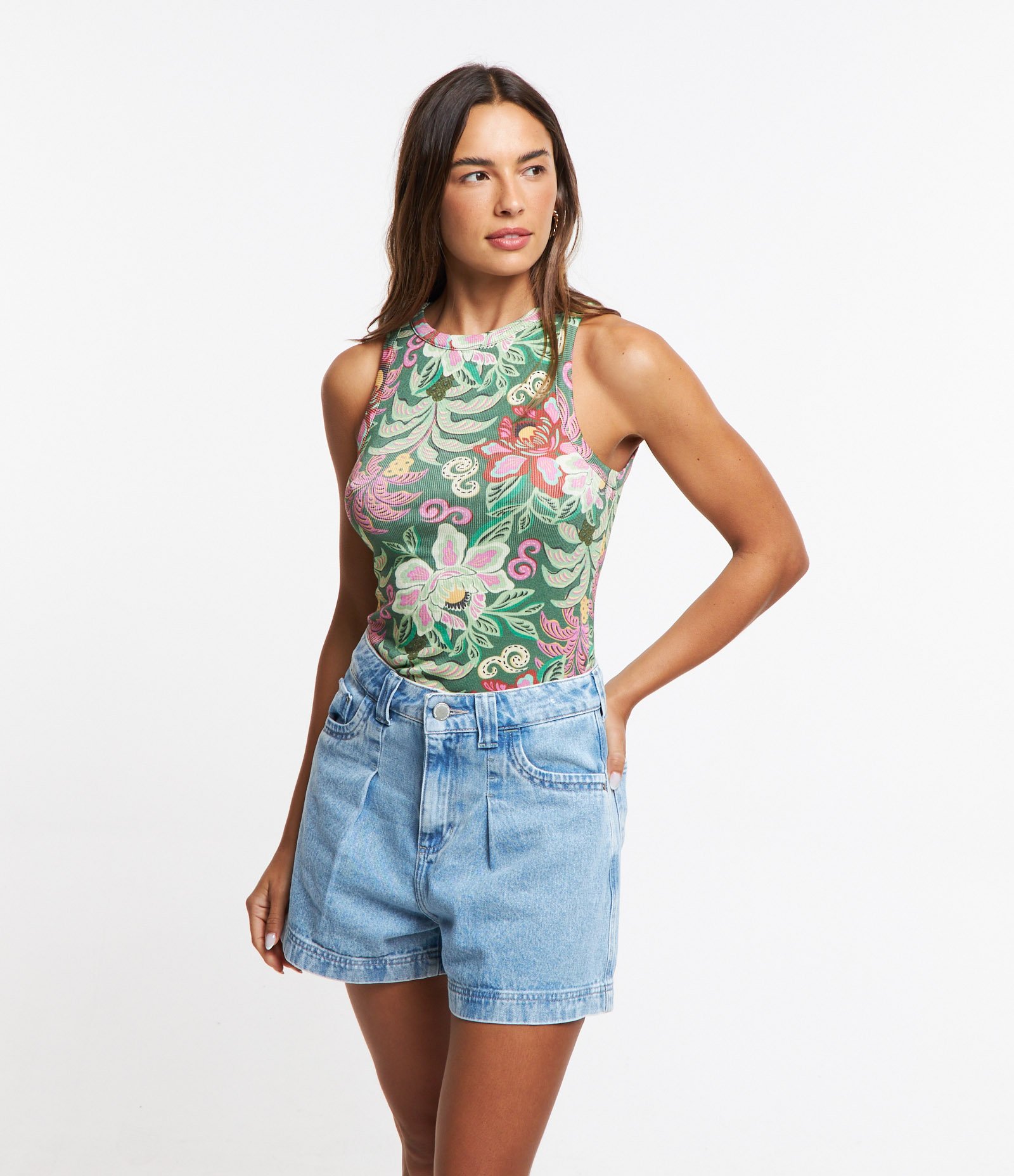 Blusa Regata Nadador em Ribana com Flores Estampadas Verde 1