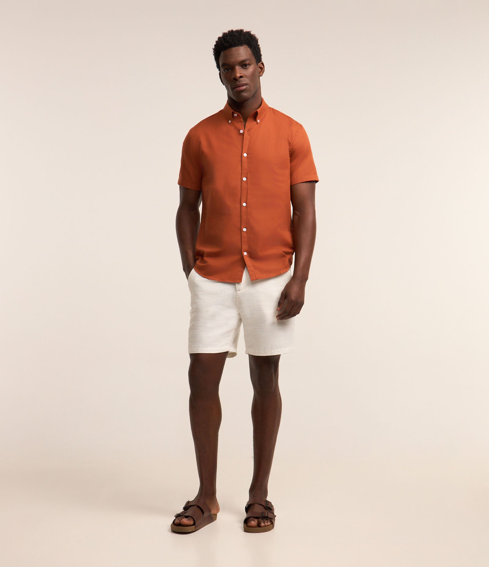 Camisa Comfort em Oxford com Gola Colarinho e Manga Curta Laranja 2