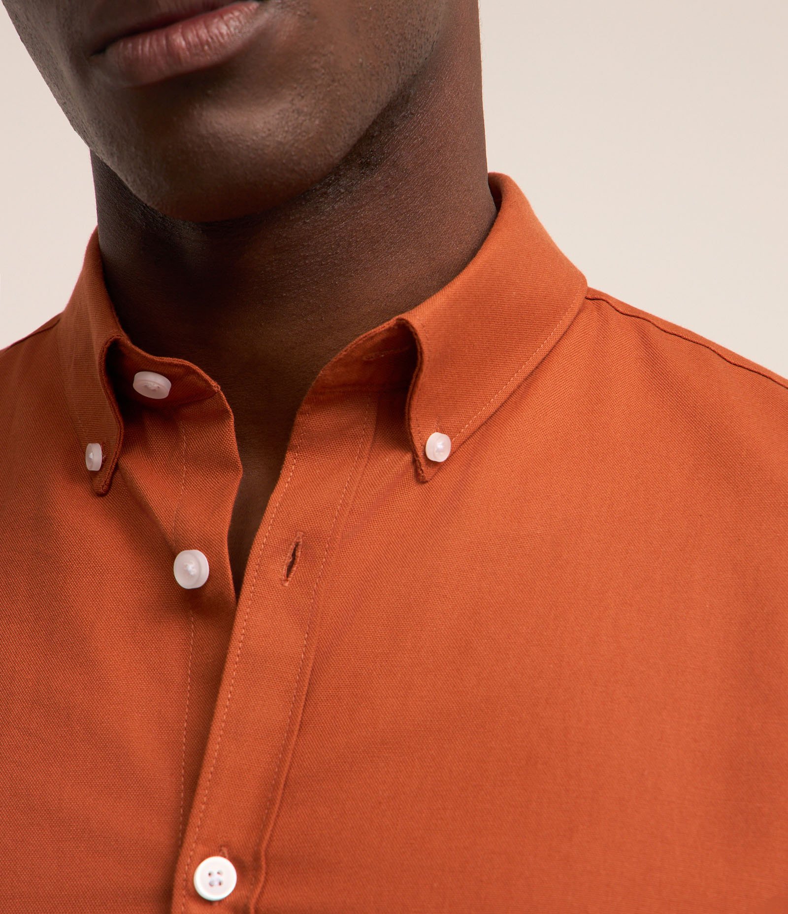 Camisa Comfort em Oxford com Gola Colarinho e Manga Curta Laranja 3