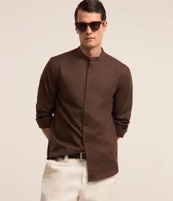 Camisa Regular Básica em Oxford com Gola Padre