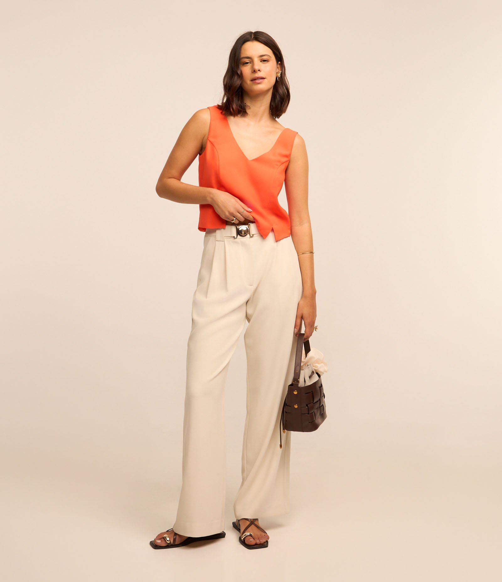 Calça Wide Leg Alfaiatada com Cinto Elástico 1