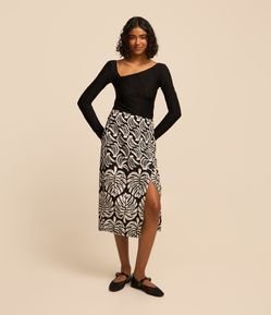 Saia Midi em Viscose e Linho com Fenda e Estampa Bananinhas