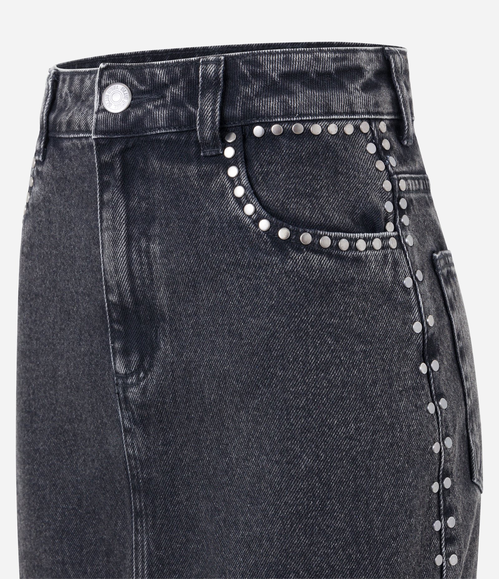 Saia Curta em Jeans com Bolsos e Tachas Preto 6