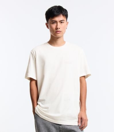 Menor preço em Camiseta Comfort em Algodão Peruano com Lettering no Peito