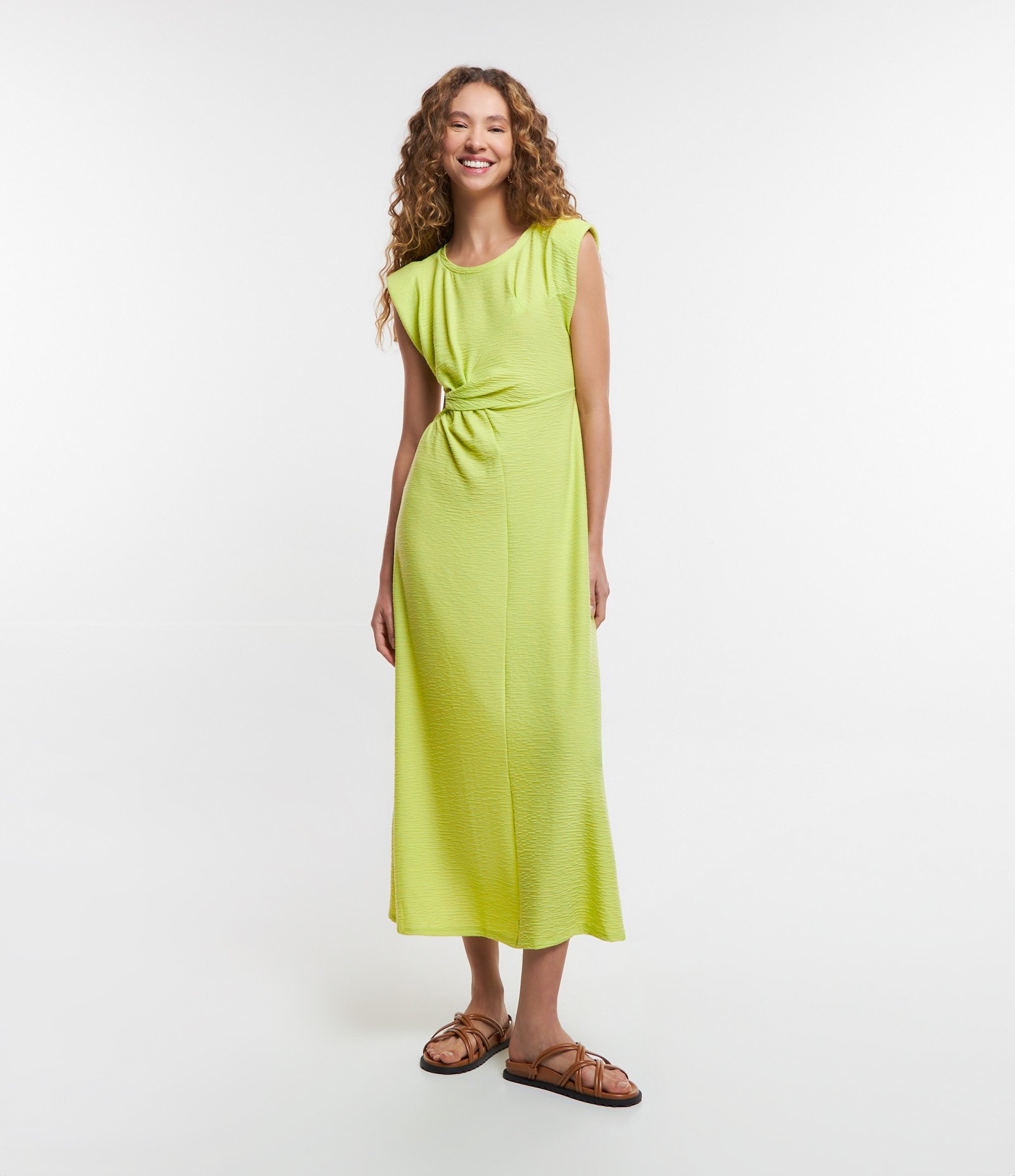 Vestido New Midi em Viscose Texturizada com Detalhe na Cintura Verde 1