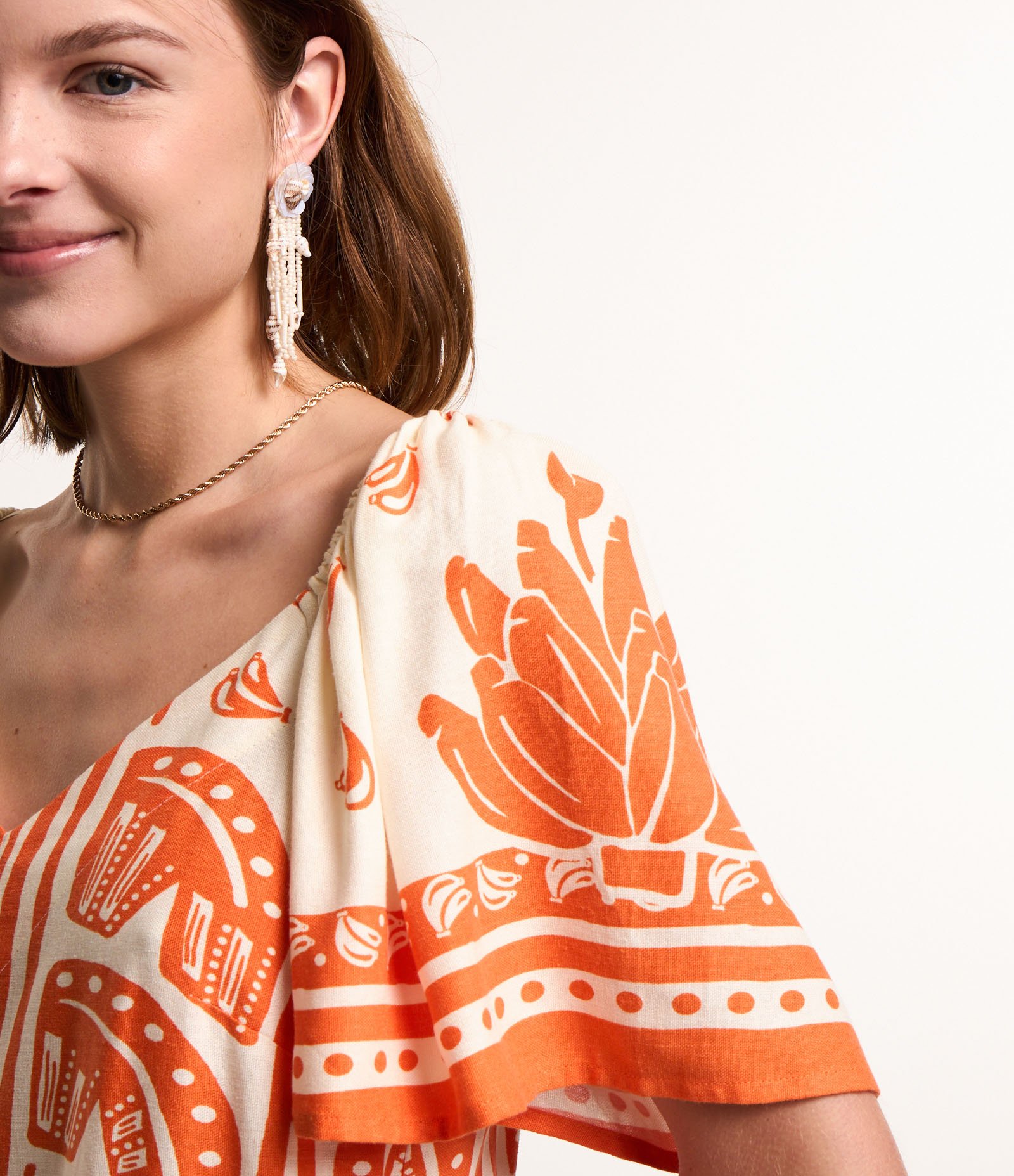 Vestido Curto em Viscose com Linho e Estampa Folhagens Laranja 3