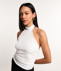 Blusa sem Manga em Meia Malha Brilhosa com Decote Halter