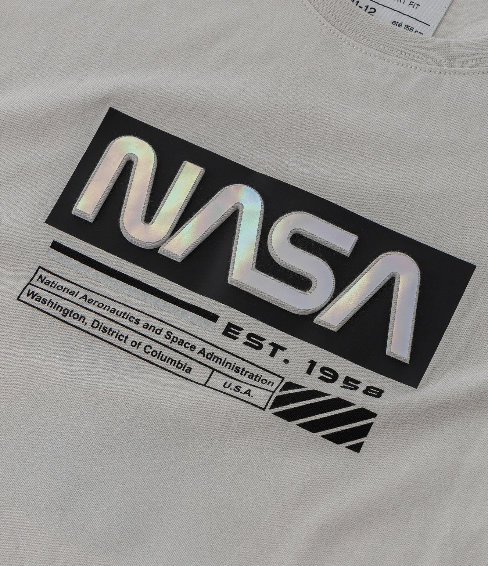 Camiseta Infantil com Estampa em Auto Relevo Holográfico NASA - Tam 5 a 14 Anos Cinza 6