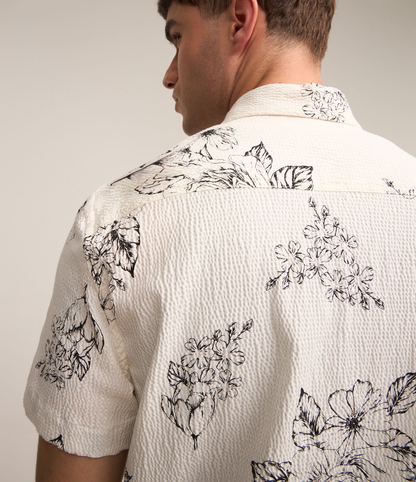 Camisa em Algodão com Texturas e Estampa Botânica Floral Off White 4