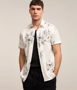 Camisa em Algodão com Texturas e Estampa Botânica Floral