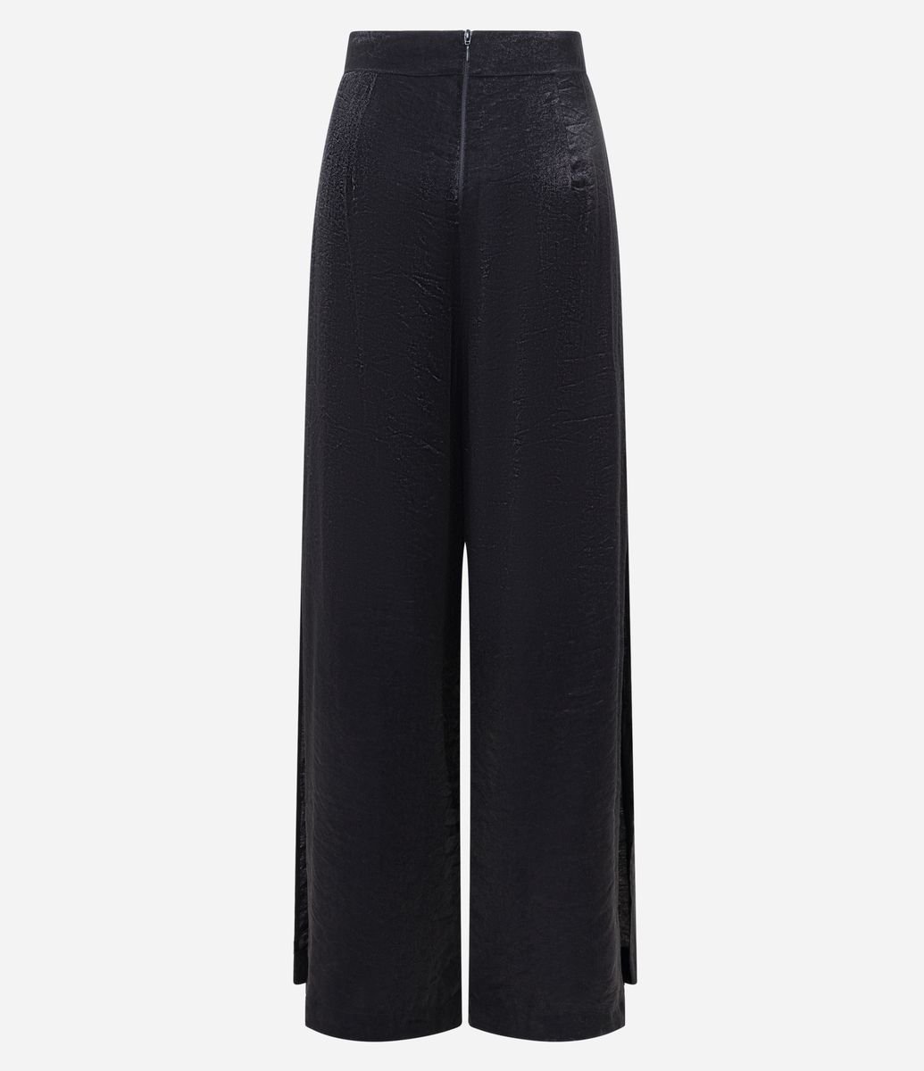 Calça Pantalona Acetinada com Fenda Lateral Preto