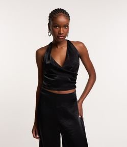 Blusa Acetinada com Decote Frente Única Transpassado