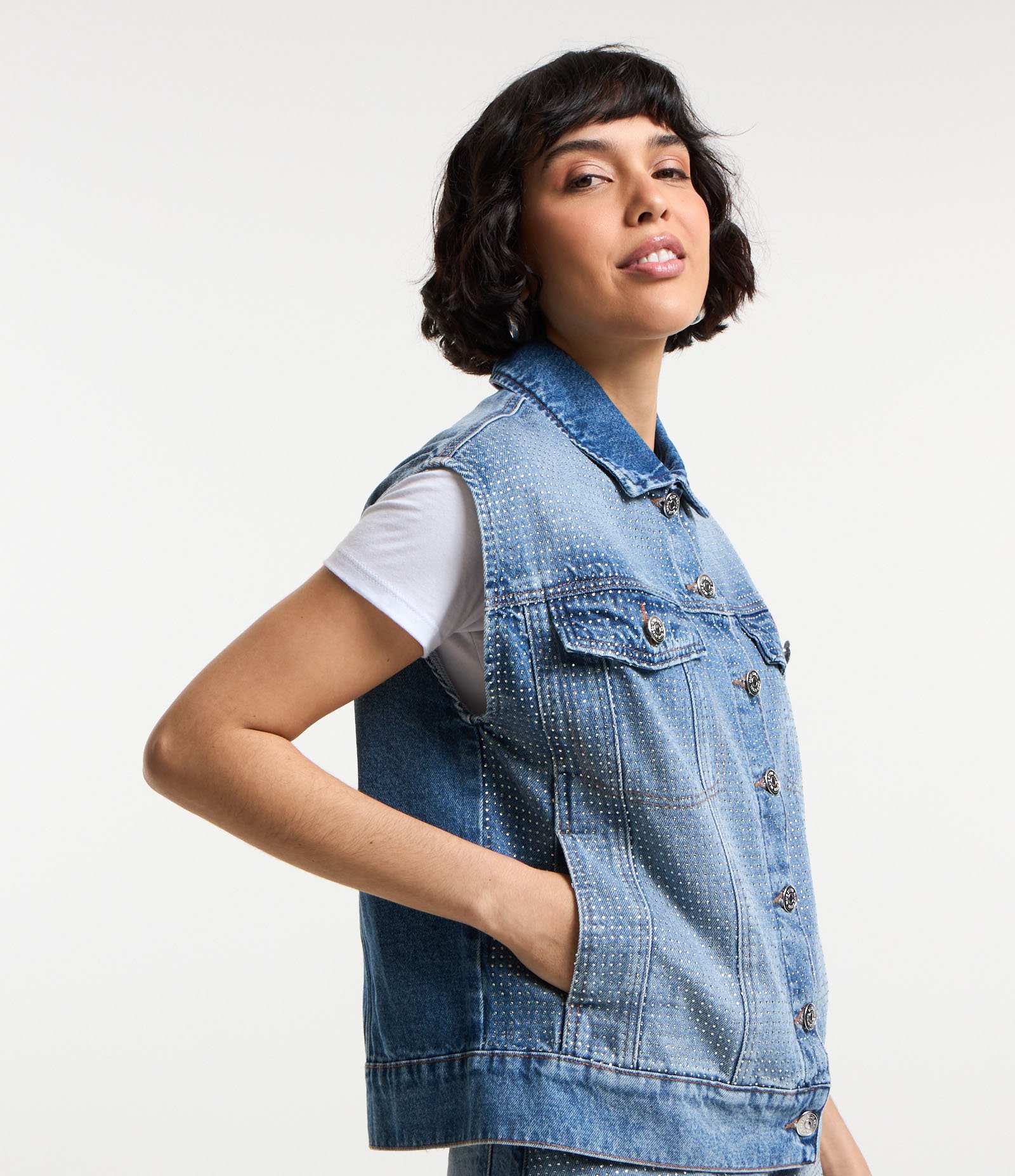 Colete Amplo em Jeans com Lapelas e Brilho de Strass Azul 4