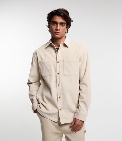 Camisa Regular em Algodão com Textura Cotelê e Bolsos Menor preço em Camisa Regular em Algodão com Textura Cotelê e Bolsos